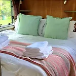 Apartment Cara Self Catering Tiny *