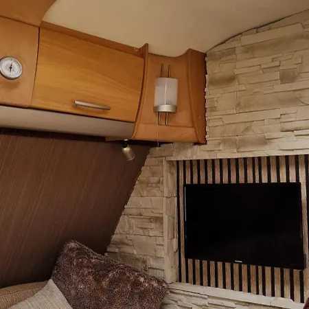 Cara Self Catering Tiny Appartamento